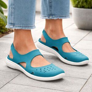 Crocs Sling Back Mary Jane Shoes Womens Size 7 Turquoise Sandals With White